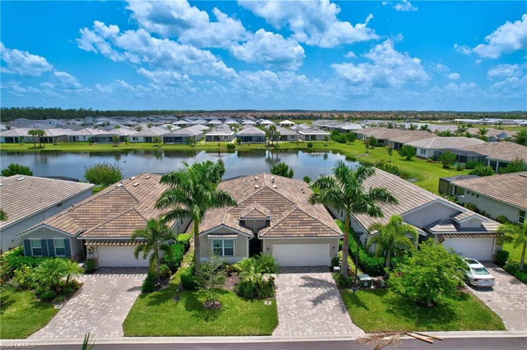 28177 Seasons Tide AVE BONITA SPRINGS, FL 34135
