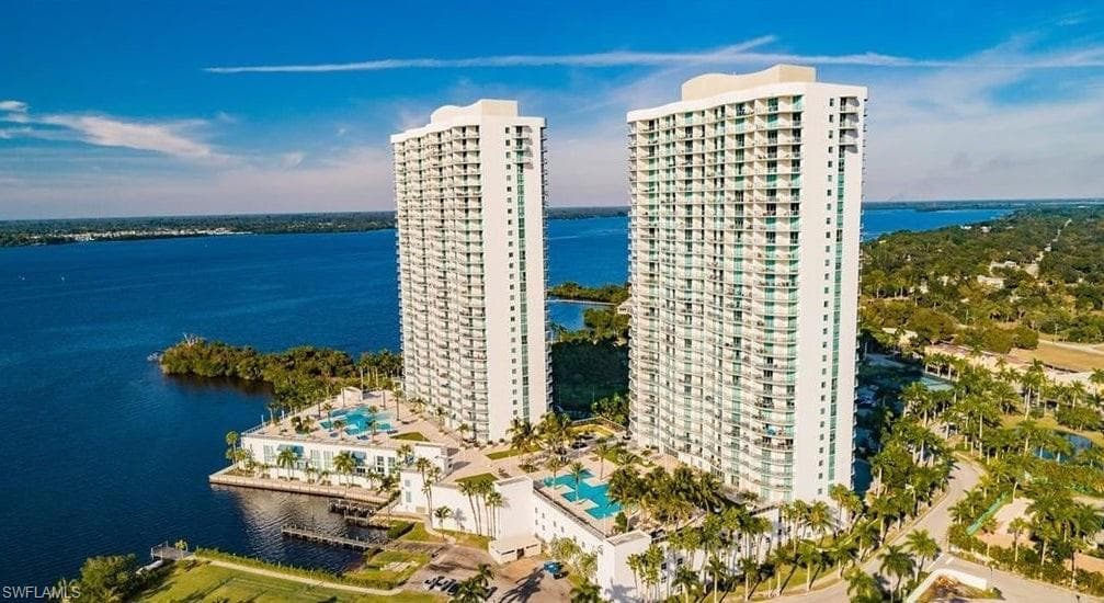 3000 Oasis Grand BLVD 2207 FORT MYERS, FL 33916
