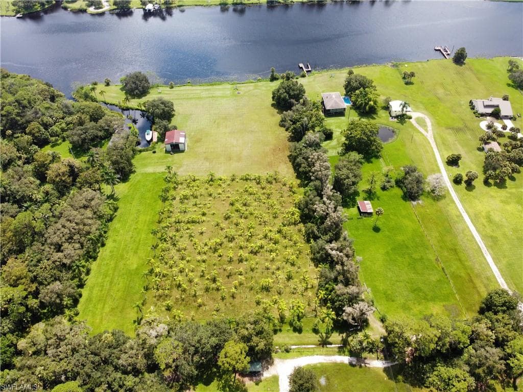 17800 Taylor RD ALVA, FL 33920