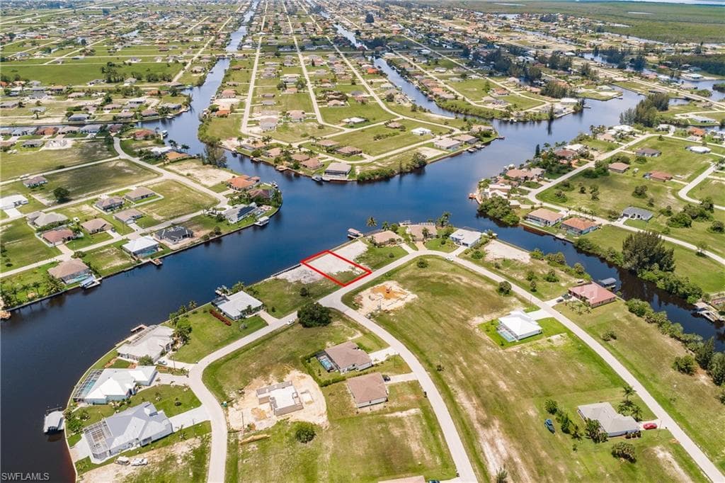 3704 NW 22nd TER CAPE CORAL, FL 33993