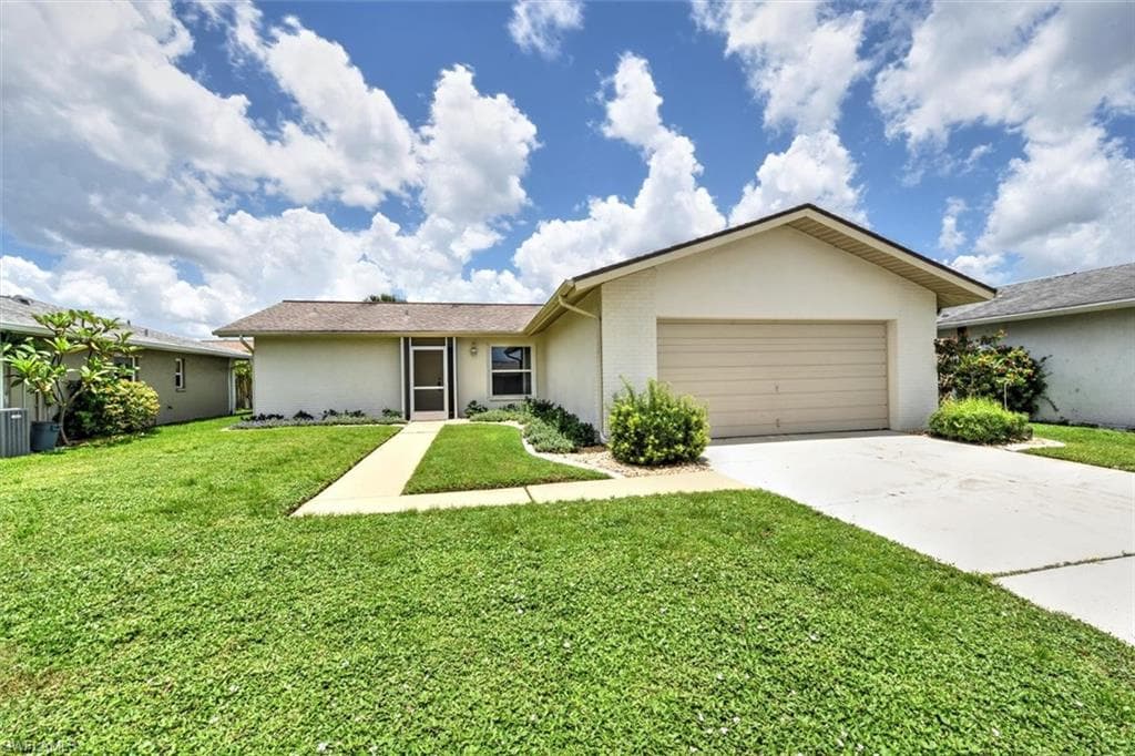 9782 Deerfoot DR FORT MYERS, FL 33919