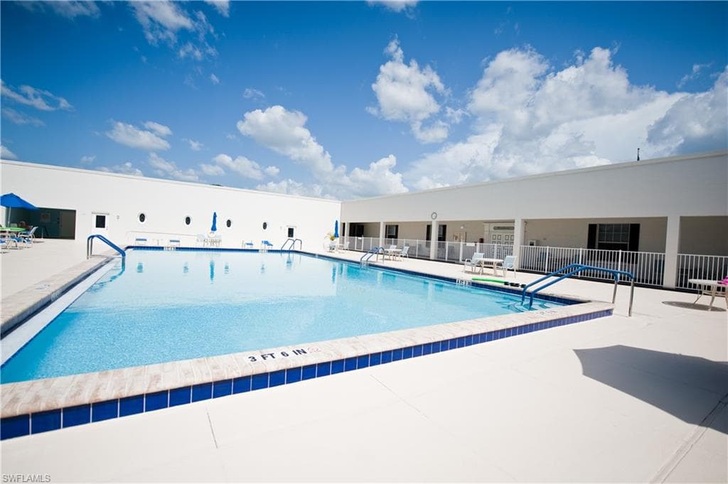 1274 S BRANDYWINE CIR FORT MYERS, FL 33919