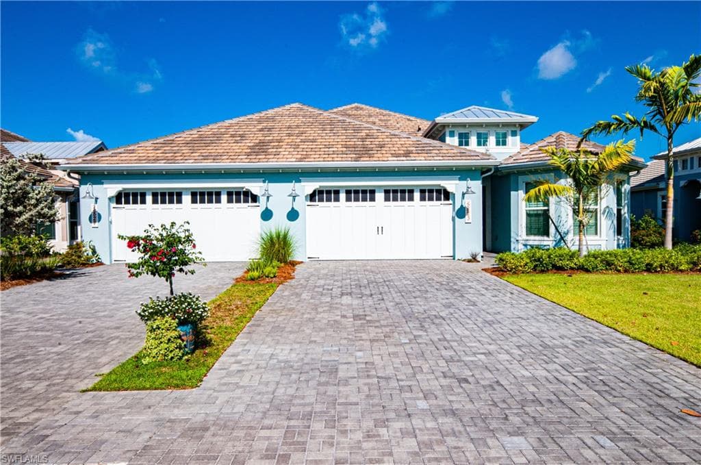 5827 Haiti DR NAPLES, FL 34113