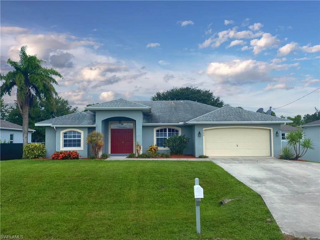 4006 E Gator CIR CAPE CORAL, FL 33909