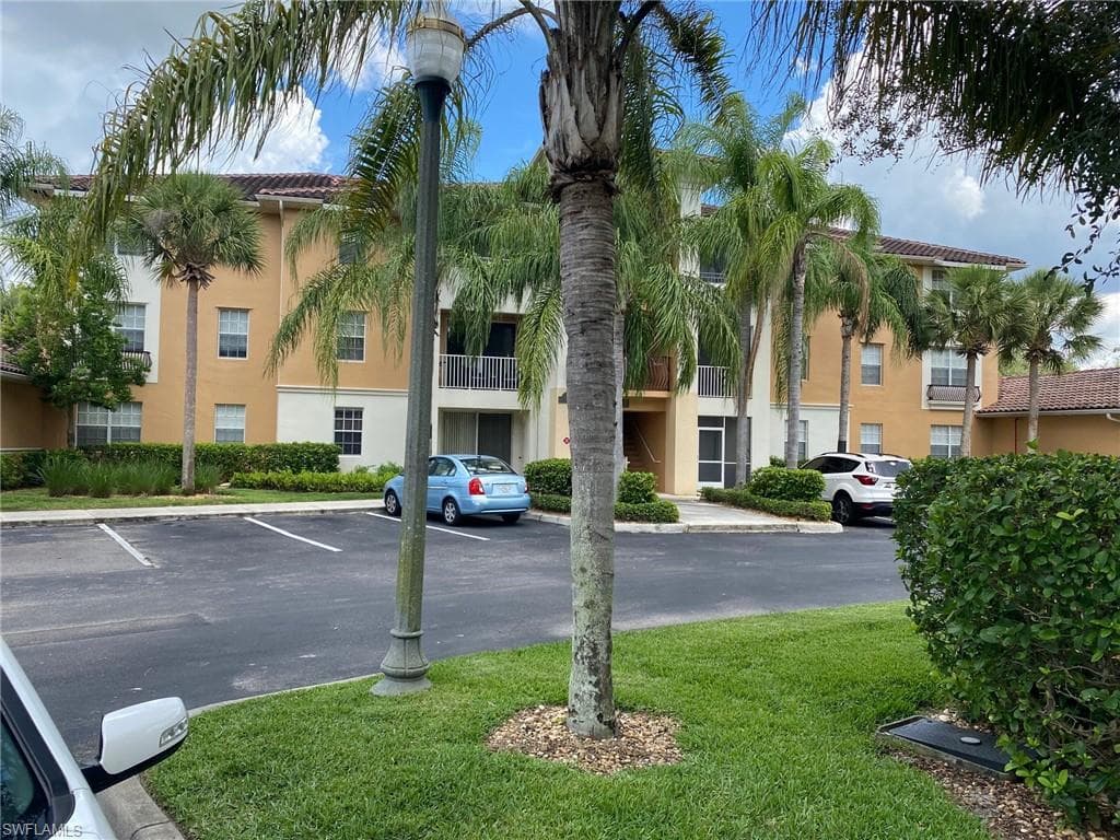 3961 Pomodoro CIR 101 CAPE CORAL, FL 33909