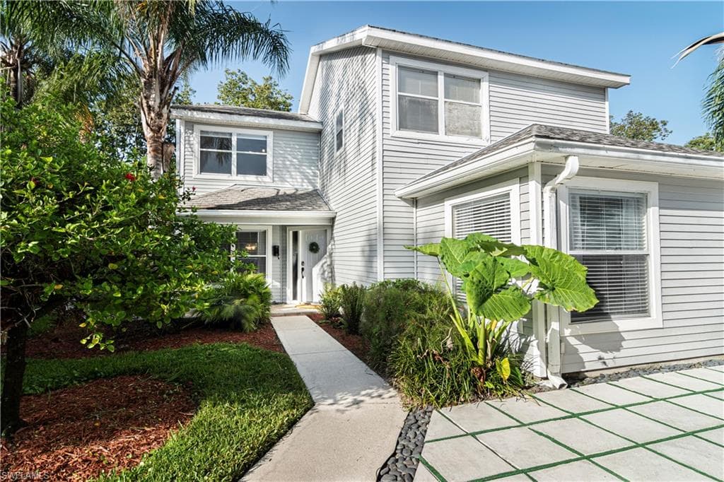 1431 Monarch CIR B-8.1 NAPLES, FL 34116