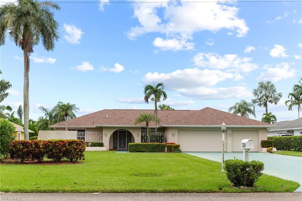 7264 Swan Lake DR FORT MYERS, FL 33919