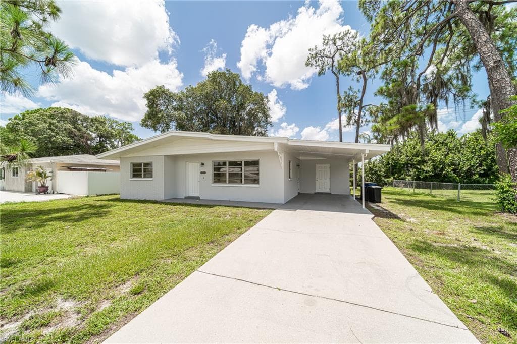 2278 Crystal DR FORT MYERS, FL 33907