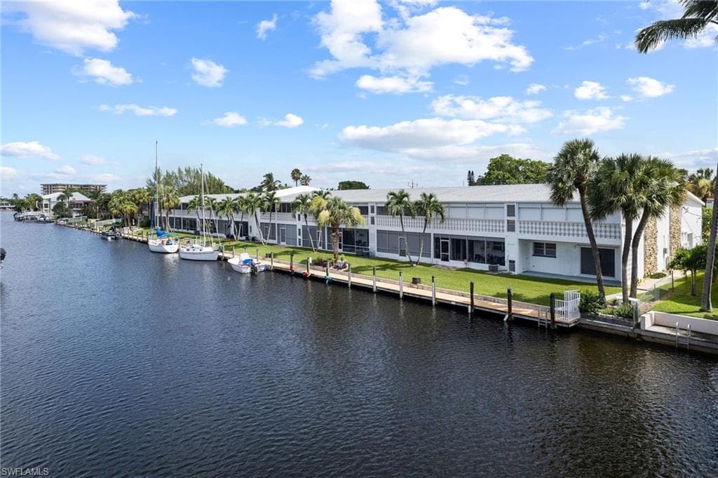708 Victoria DR 101 CAPE CORAL, FL 33904
