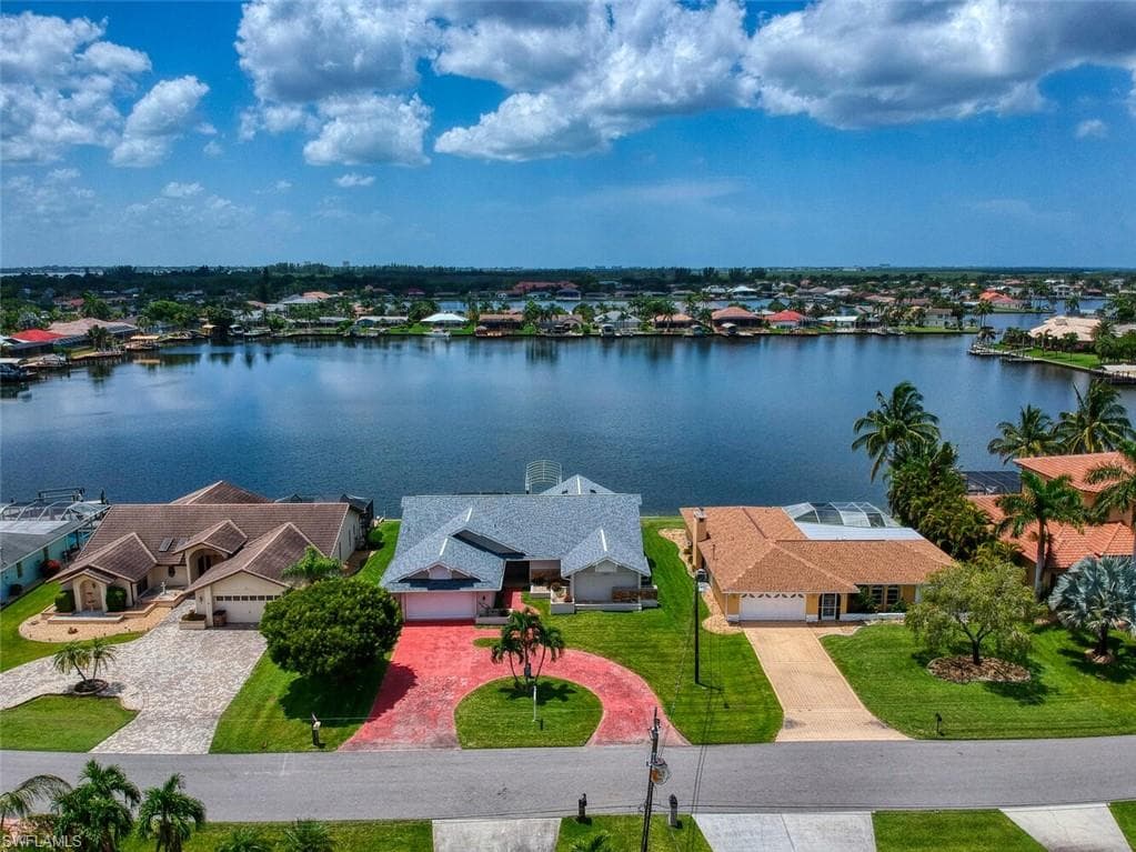 502 SW 52nd ST CAPE CORAL, FL 33914