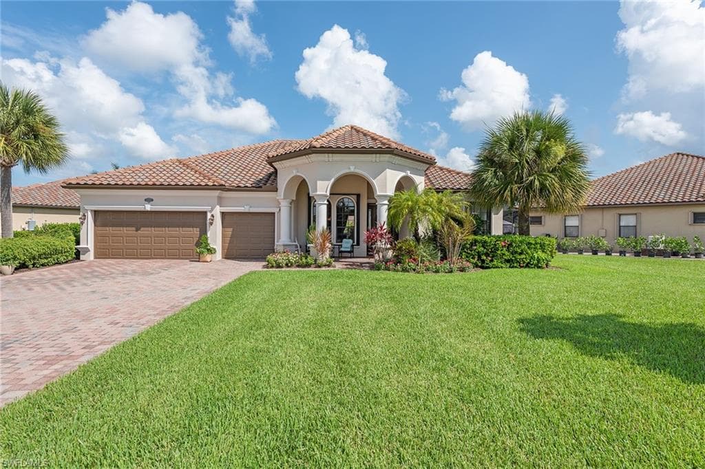 3843 Ruby WAY NAPLES, FL 34114