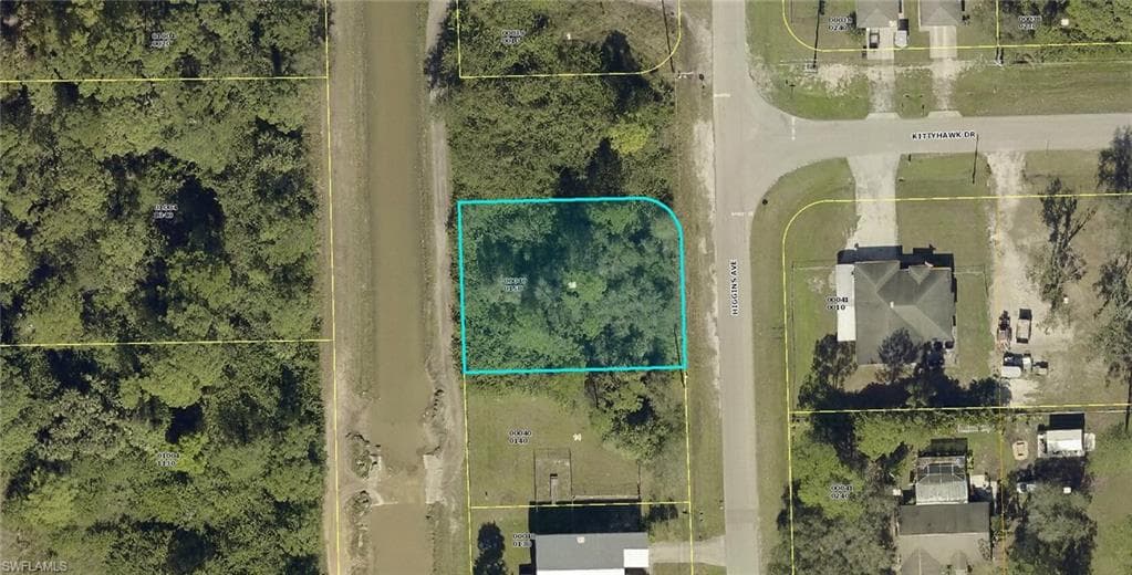 6059 Higgins AVE FORT MYERS, FL 33905