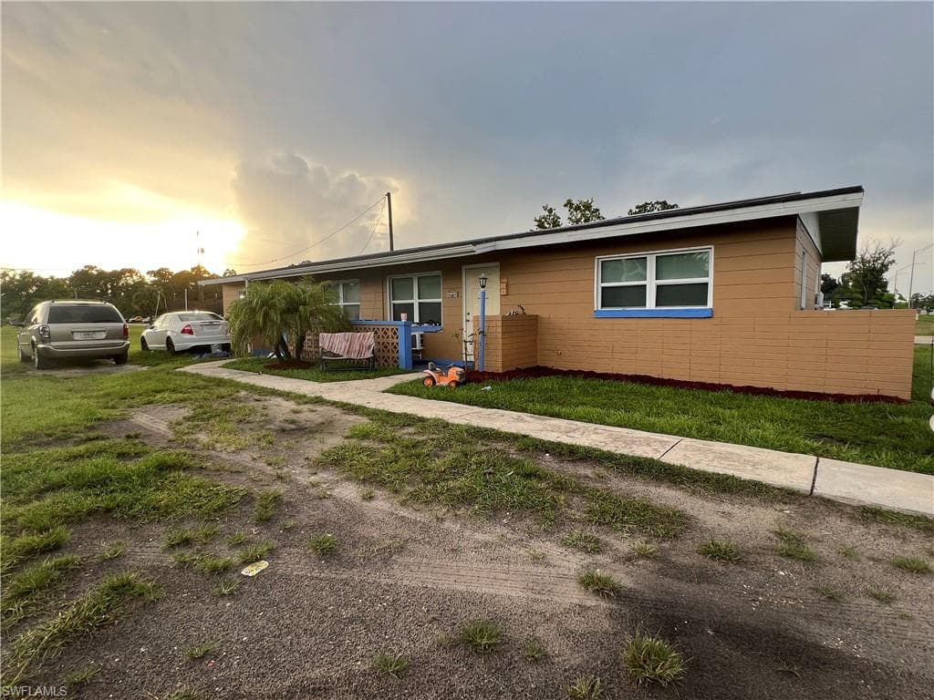 623 Joel BLVD LEHIGH ACRES, FL 33936