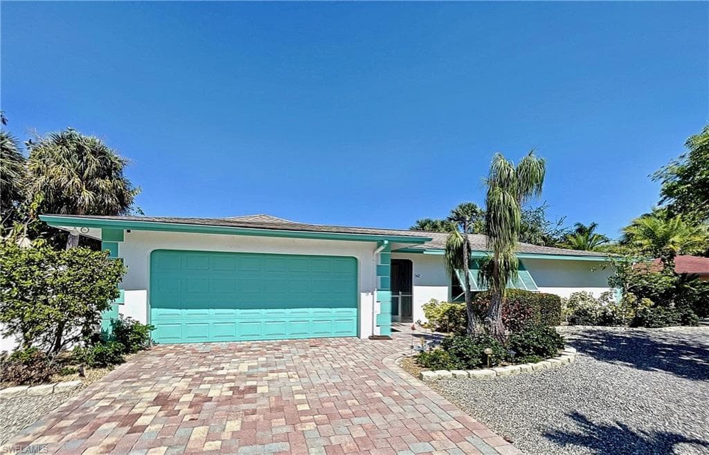 542 Boulder DR SANIBEL, FL 33957