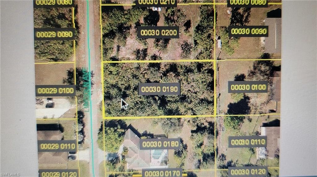 608 Lincoln AVE LEHIGH ACRES, FL 33972