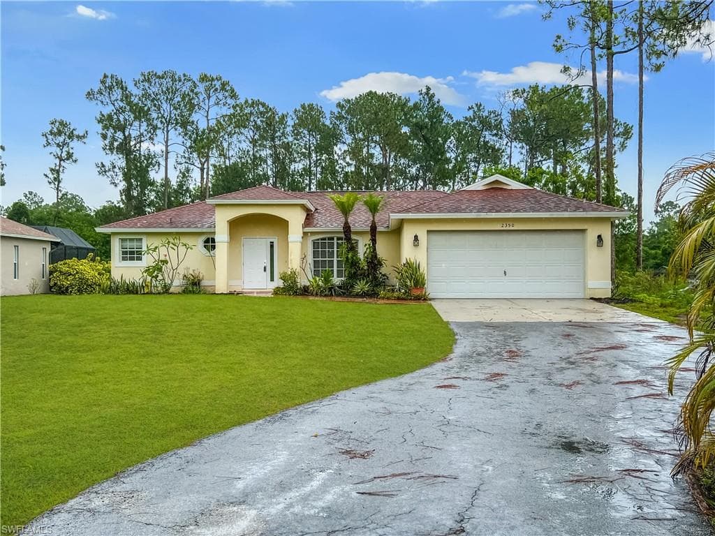 2350 Robin DR NAPLES, FL 34117