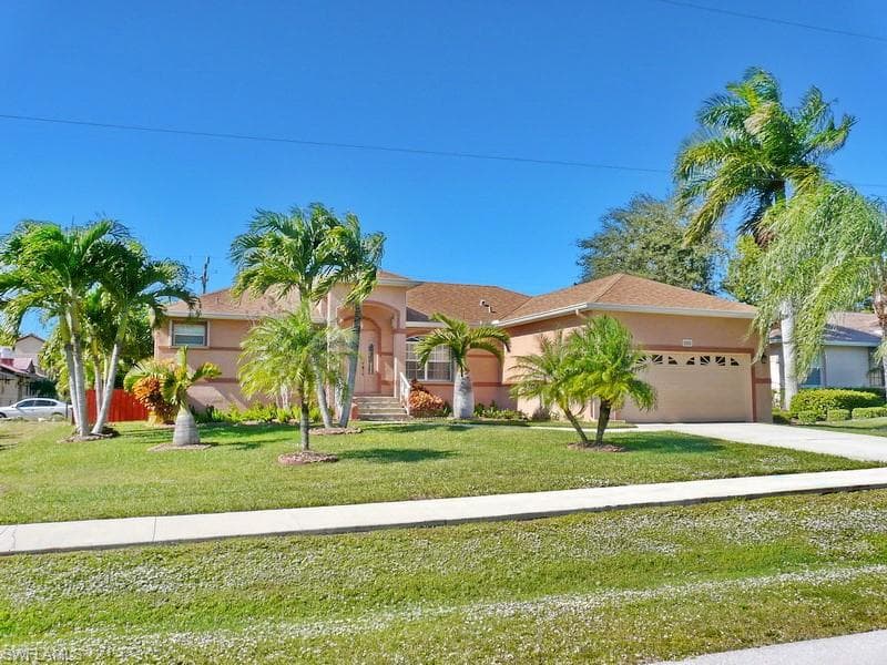 264 Castaways ST MARCO ISLAND, FL 34145