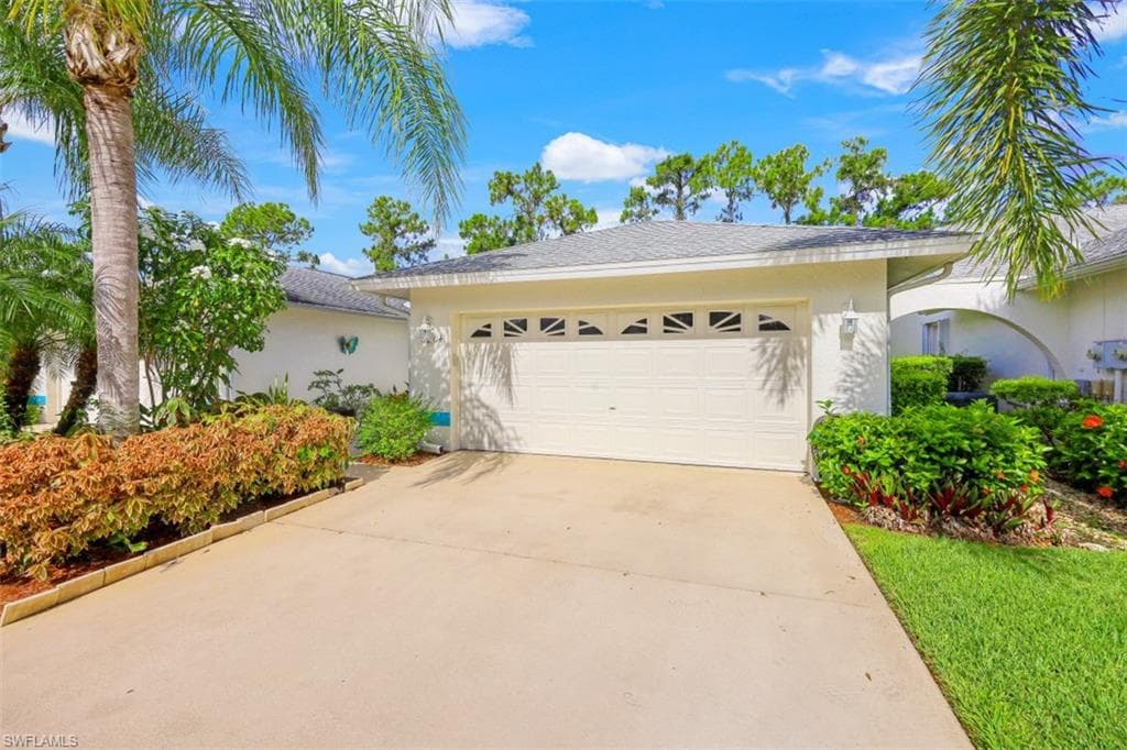6264 Shadowood CIR 1402 NAPLES, FL 34112