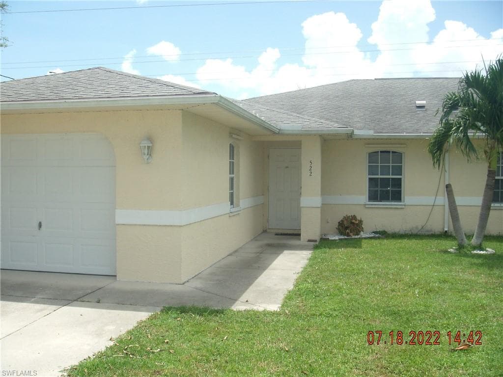 522 NE 24th PL CAPE CORAL, FL 33909