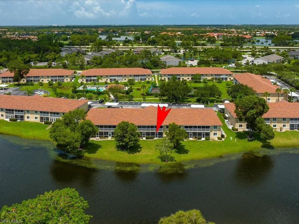 200 Furse Lakes CIR B-3 NAPLES, FL 34104