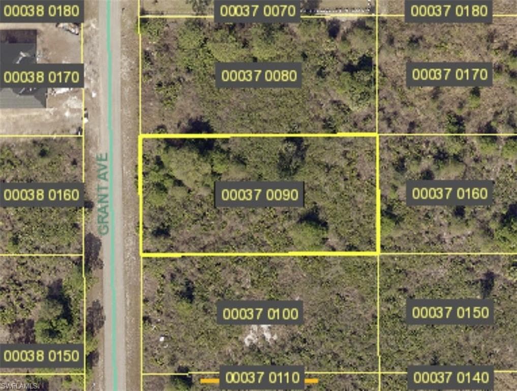 1106 Grant AVE LEHIGH ACRES, FL 33972