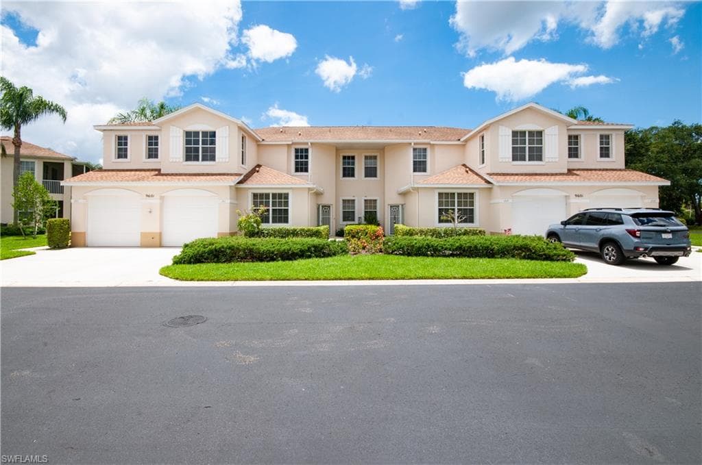 9601 Village View BLVD 201 BONITA SPRINGS, FL 34135