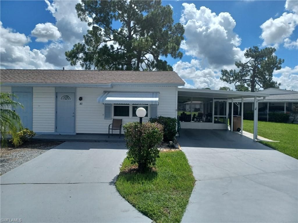 40 Dawn Flower CIR LEHIGH ACRES, FL 33936