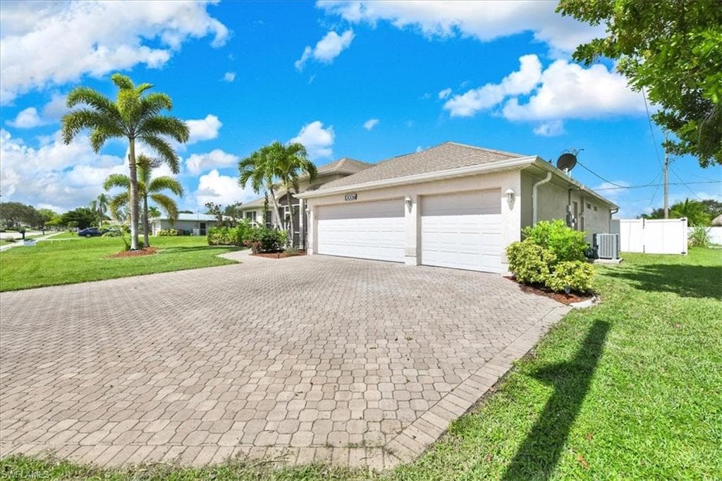 3006 Country Club BLVD CAPE CORAL, FL 33904