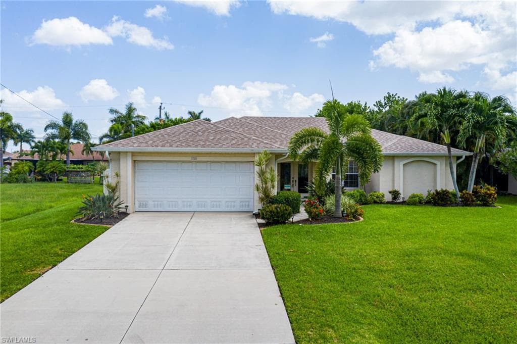 1721 SW 51st TER CAPE CORAL, FL 33914