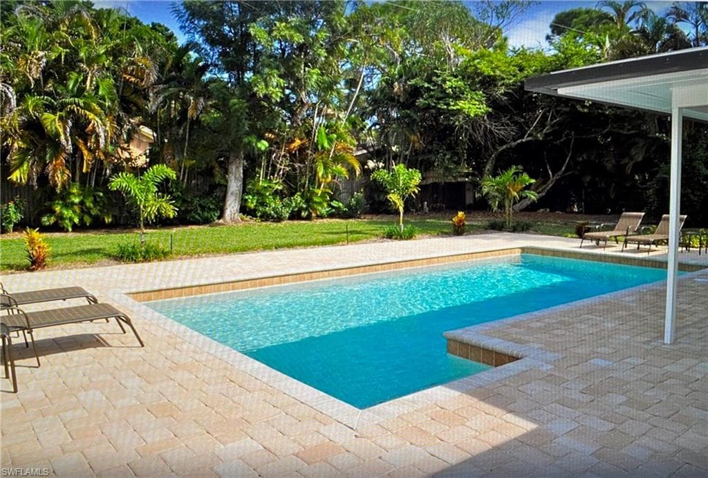 625 Orchid DR NAPLES, FL 34102