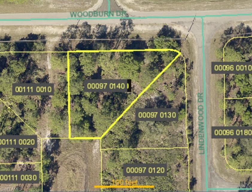 319 Woodburn DR LEHIGH ACRES, FL 33972