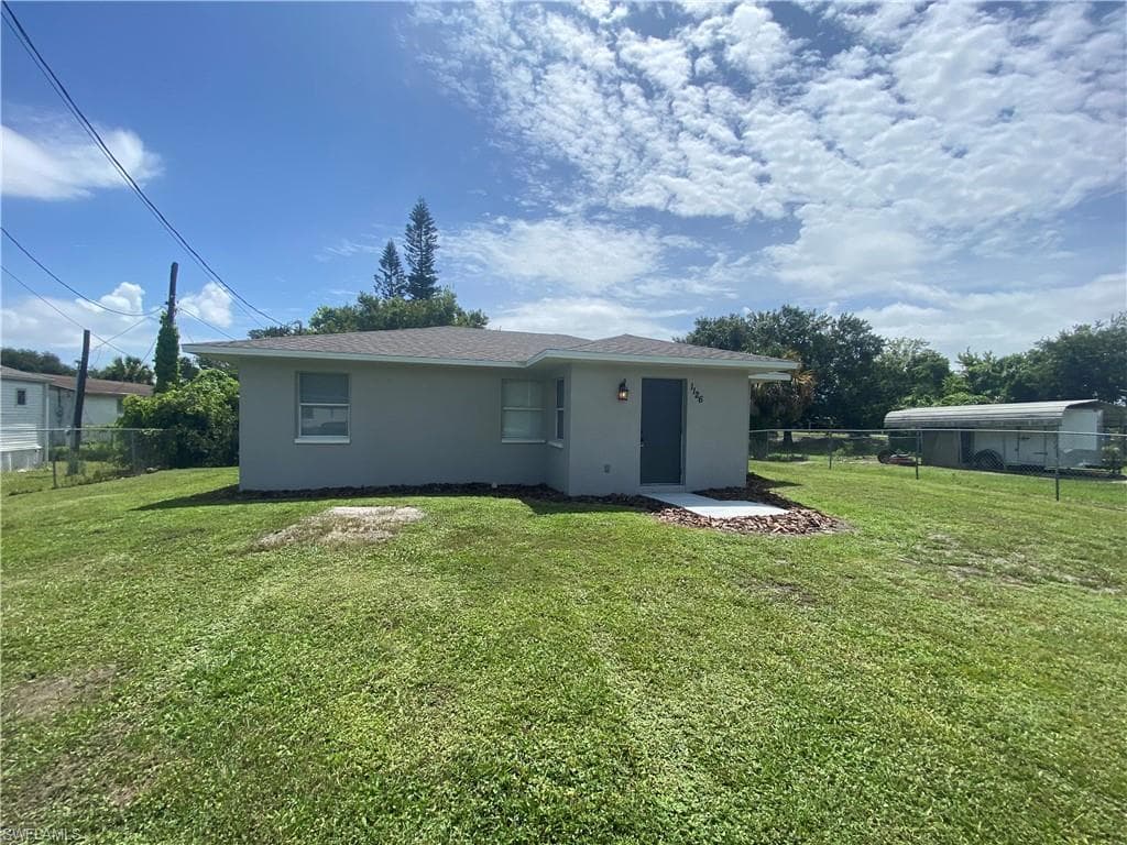 1126 Gamble ST NW MOORE HAVEN, FL 33471