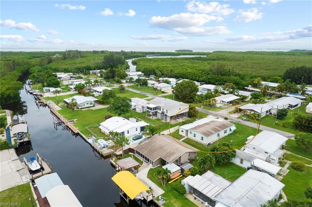 5147 Flamingo DR ST. JAMES CITY, FL 33956
