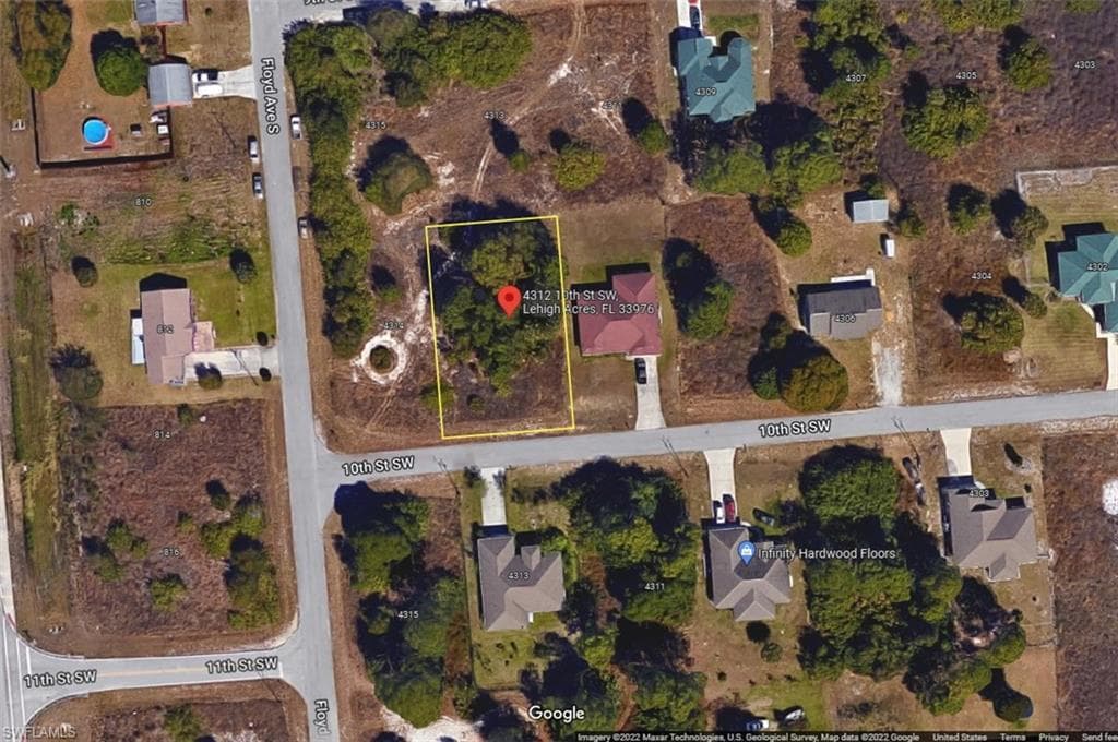 4312 10th ST SW LEHIGH ACRES, FL 33976