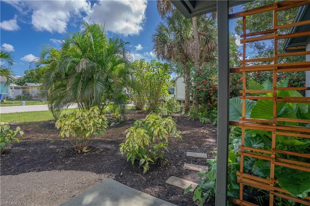 2156 Stella ST FORT MYERS, FL 33901