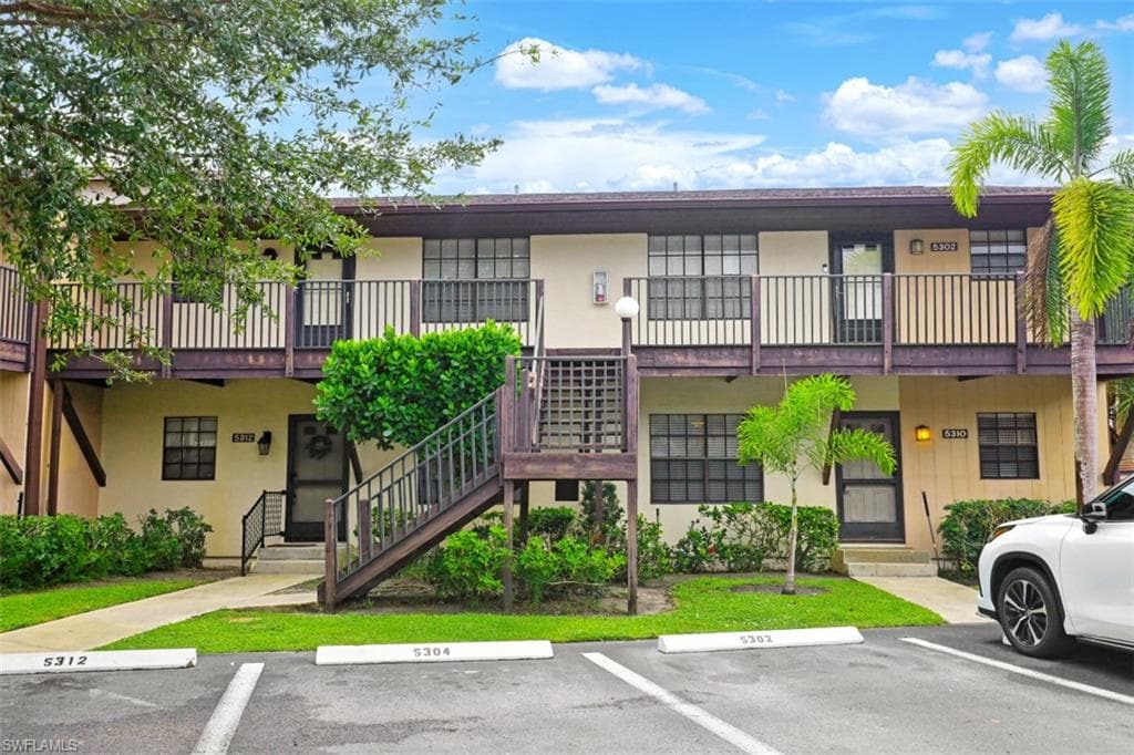 5310 Treetops DR H-101 NAPLES, FL 34113