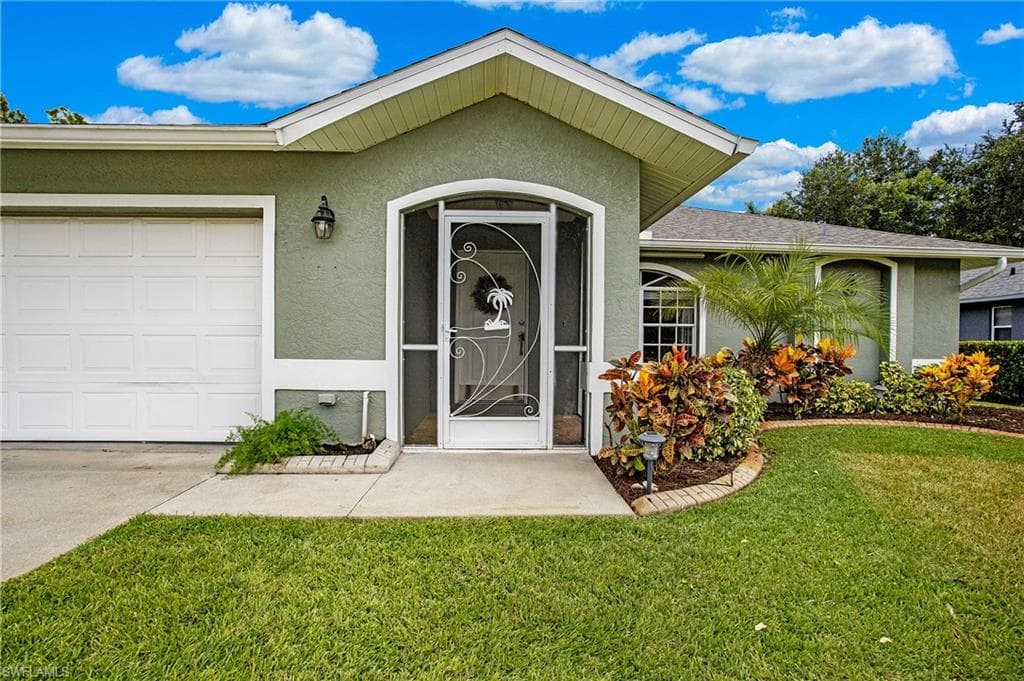 272 Johnnycake DR NAPLES, FL 34110