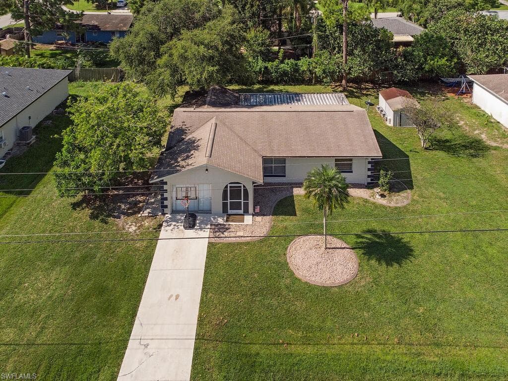 9216 Pineapple RD FORT MYERS, FL 33967