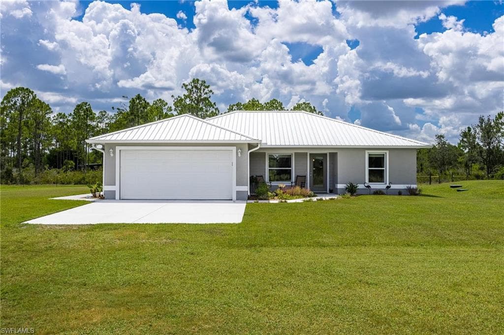 2872 Secretariat DR LABELLE, FL 33935