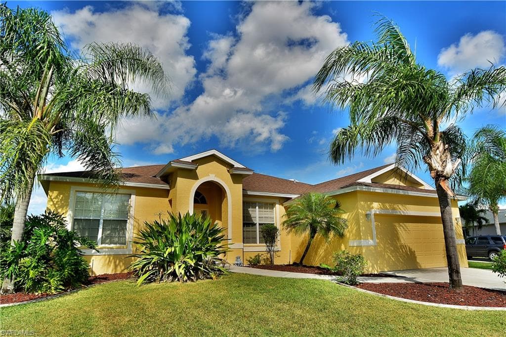 8912 Wellington Lakes CT FORT MYERS, FL 33908