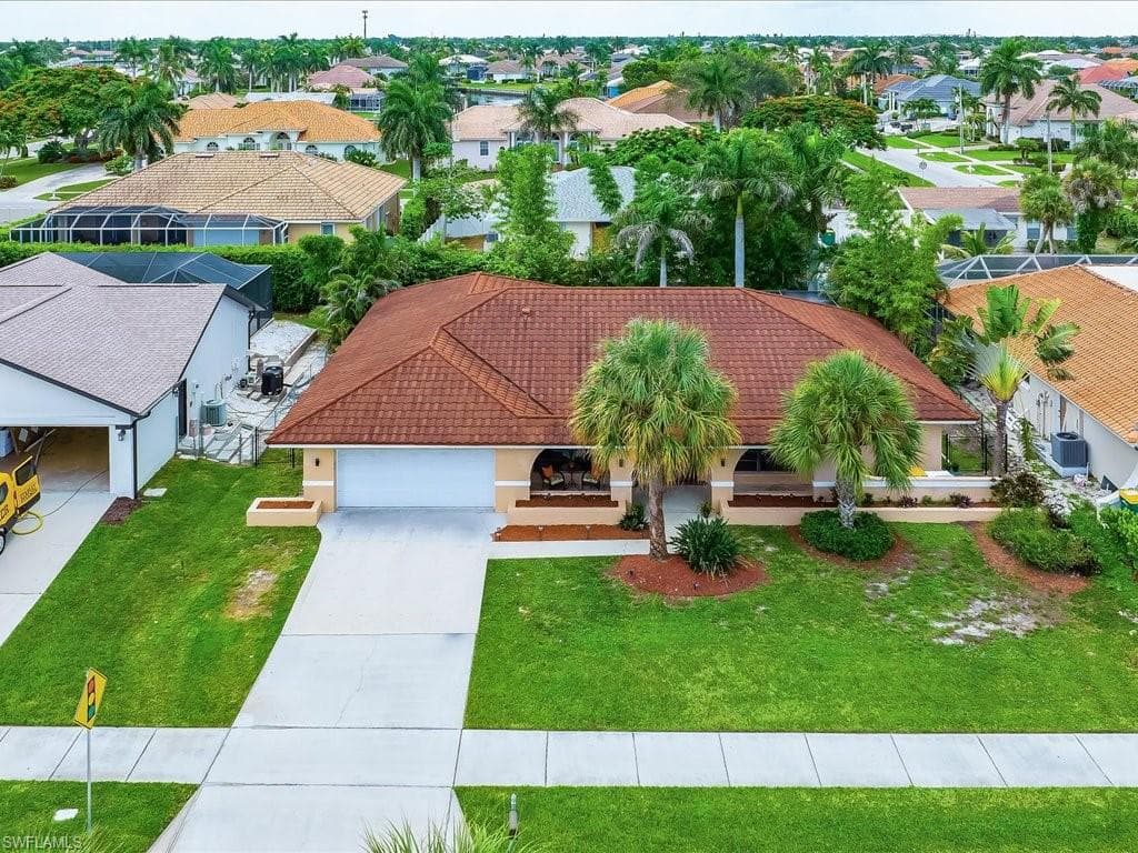 377 Collier BLVD MARCO ISLAND, FL 34145