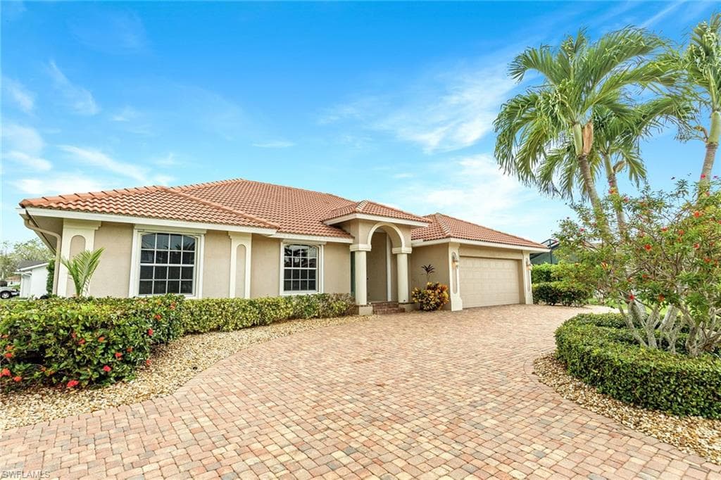 301 Columbus WAY MARCO ISLAND, FL 34145