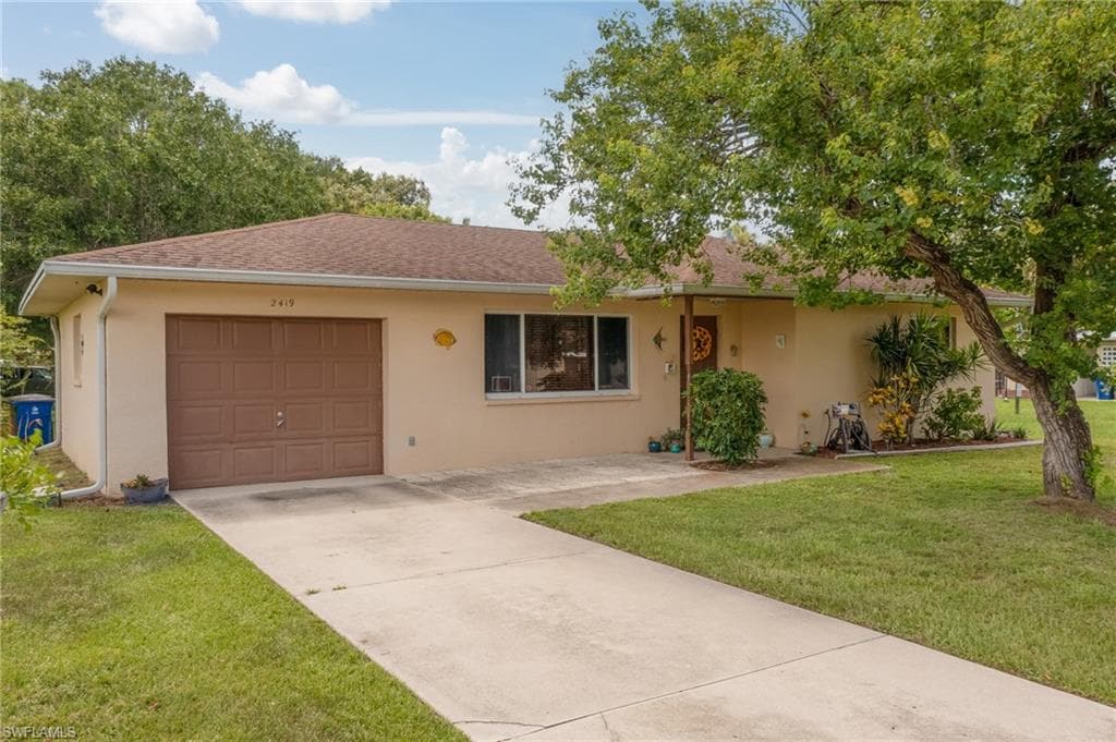 2419 Parkview DR FORT MYERS, FL 33905