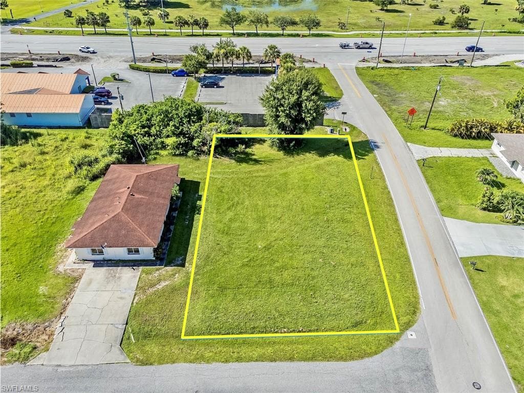 13201/203 1st ST FORT MYERS, FL 33905