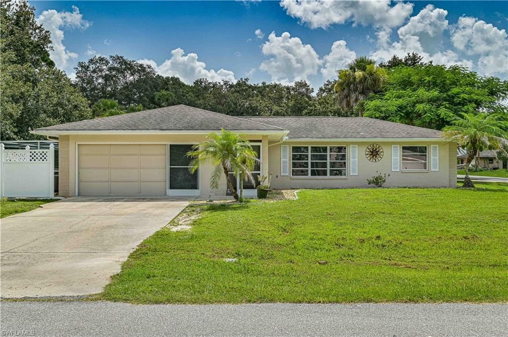 1362 Newton ST PORT CHARLOTTE, FL 33952