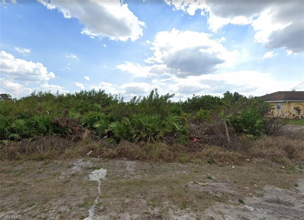 2611 19th ST SW LEHIGH ACRES, FL 33976