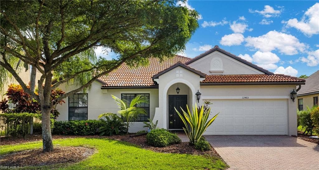 12465 Country Day CIR FORT MYERS, FL 33913