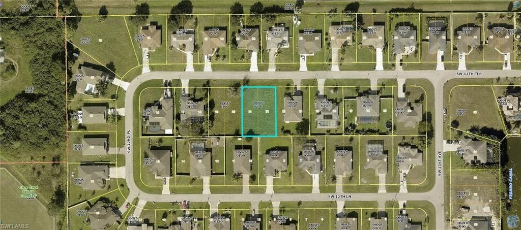 2118 SW 12th TER CAPE CORAL, FL 33991