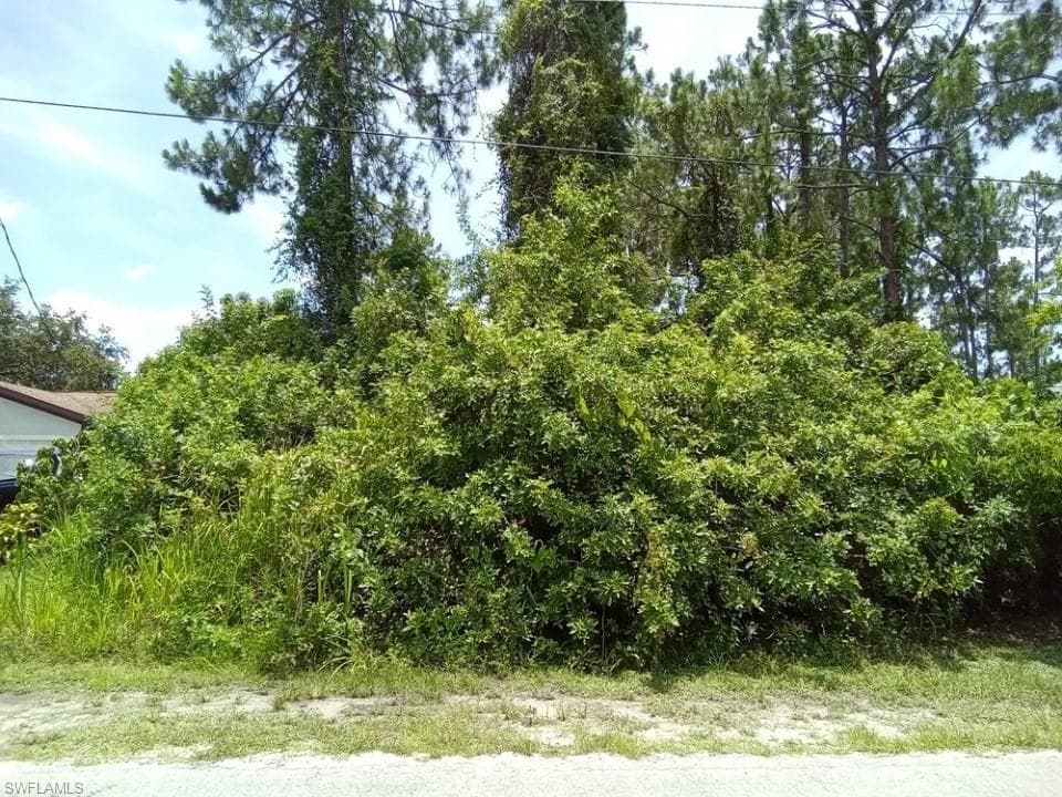 5003 2nd ST W LEHIGH ACRES, FL 33971