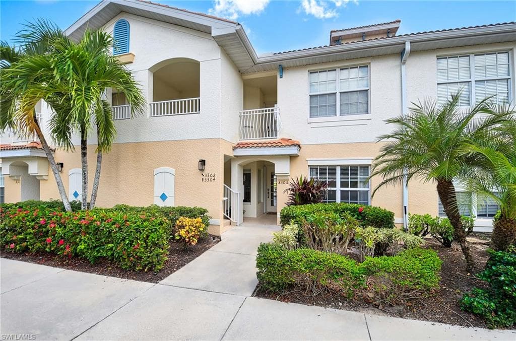 3029 Driftwood WAY 3303 NAPLES, FL 34109